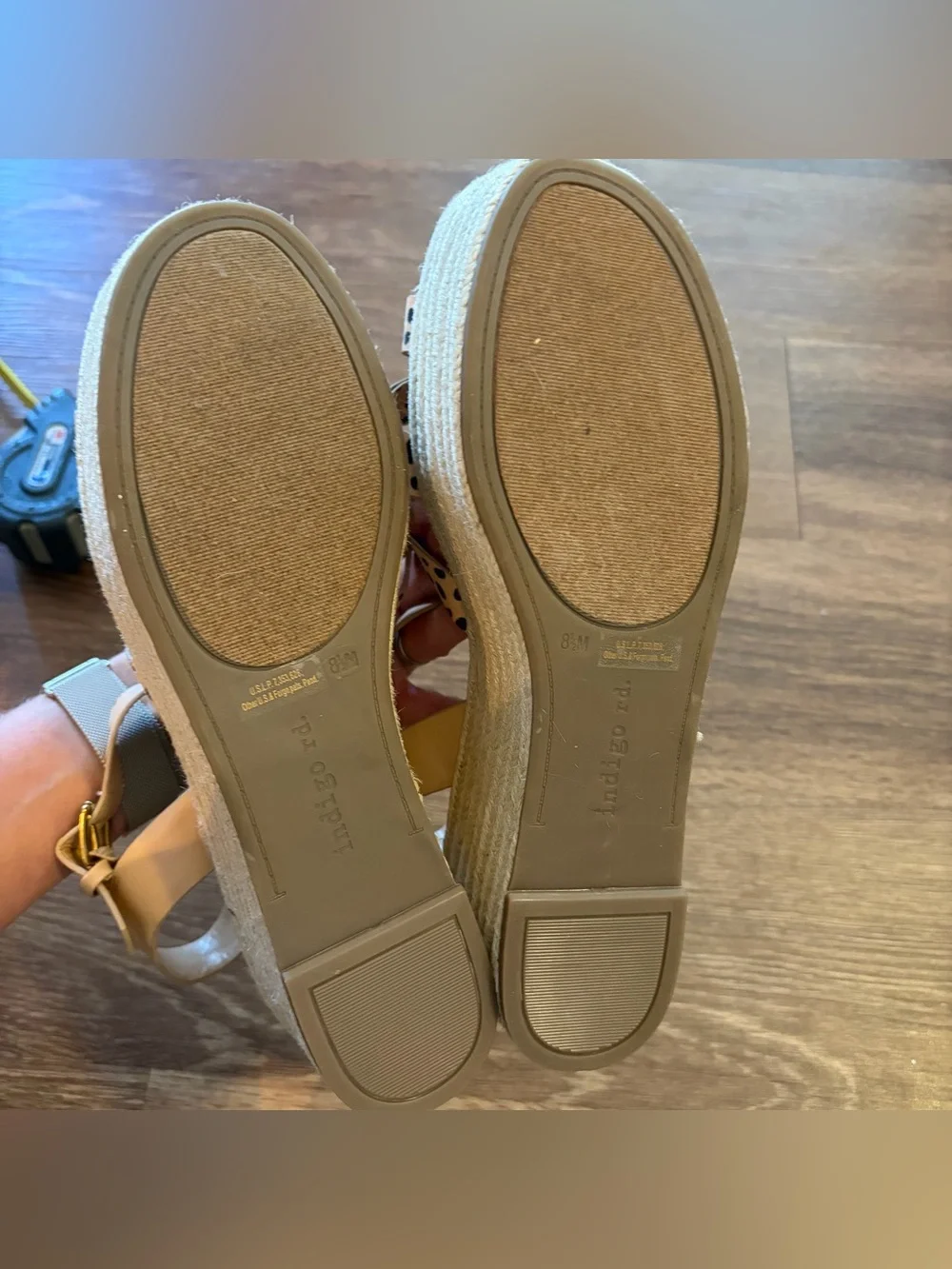 Indigo rd.-Womens Tan  Platform Sandals  Size 8.5